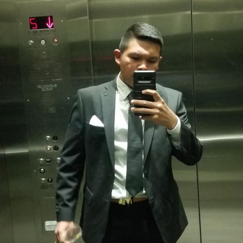 Meet your Posher, Jonnathan